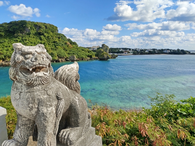 沖縄　離島　シーサー